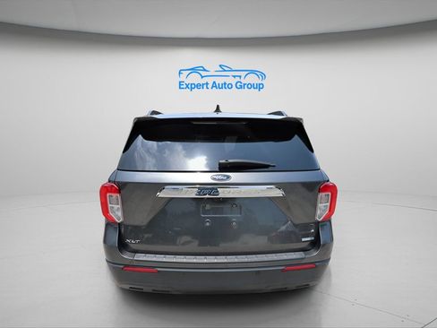 Used 2020 Ford Explorer XLT w/ Comfort Package AWD/4WD image 9