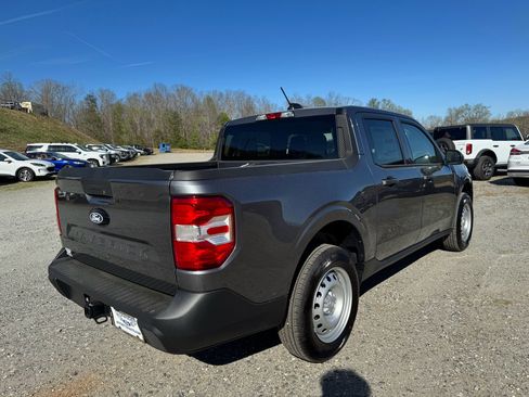 New 2026 Ford Maverick XL image 8