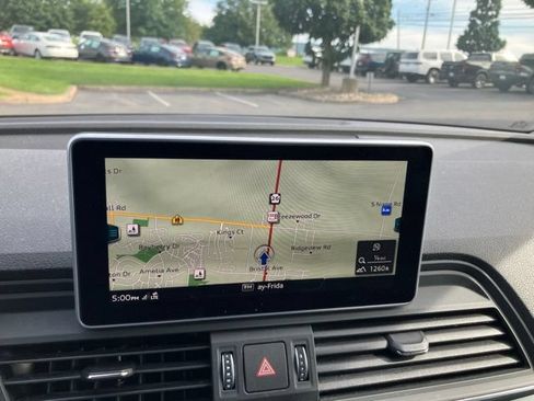 Used 2018 Audi Q5 2.0T Premium Plus AWD/4WD image 13