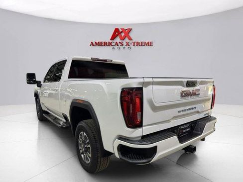 Used 2022 GMC Sierra 2500 AT4 AWD/4WD image 4