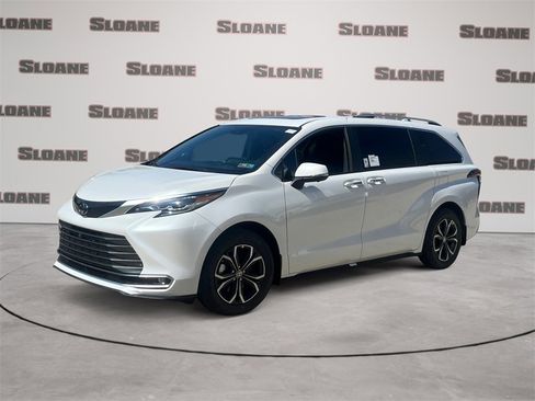 New 2026 Toyota Sienna Platinum image 1