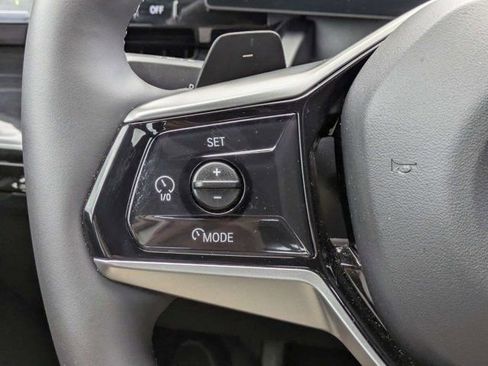 Used 2026 BMW 530i xDrive AWD/4WD image 25
