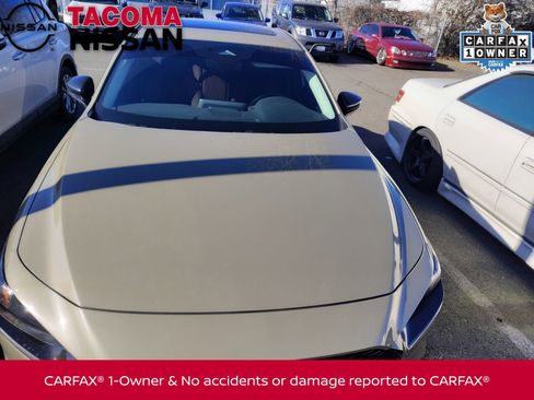 Used 2024 MAZDA MAZDA3 s image 2