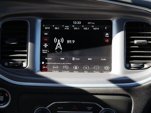 Used 2021 Dodge Charger SXT w/ Driver Convenience Group image 21