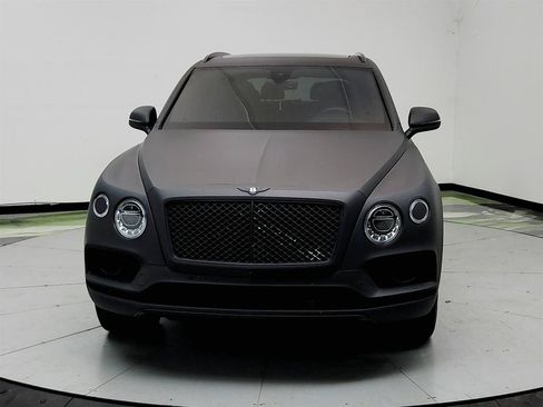 Used 2018 Bentley Bentayga AWD/4WD image 2