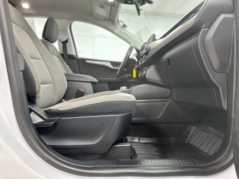 Certified 2022 Ford Escape S FWD image 21