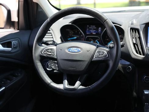 Used 2017 Ford Escape Titanium AWD/4WD image 22