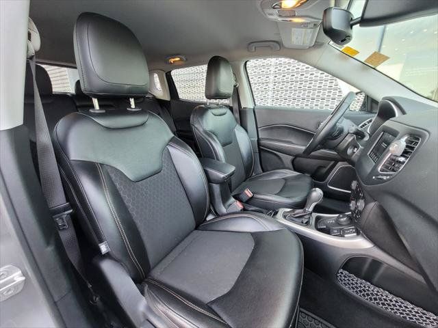Used 2020 Jeep Compass Latitude w/ Cold Weather Group AWD/4WD image 24