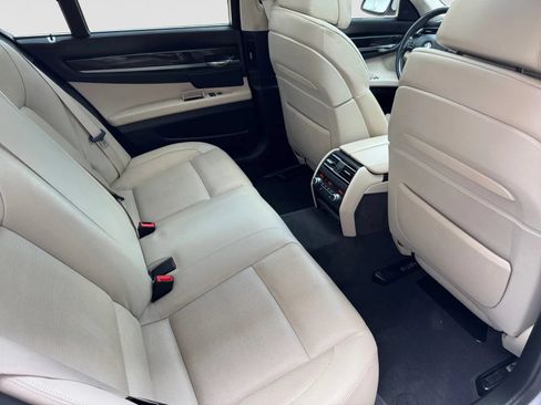 Used 2012 BMW 740i RWD image 20