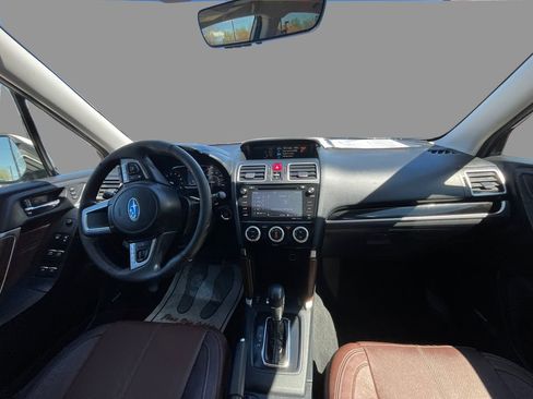 Used 2017 Subaru Forester 2.5i Touring AWD/4WD image 9