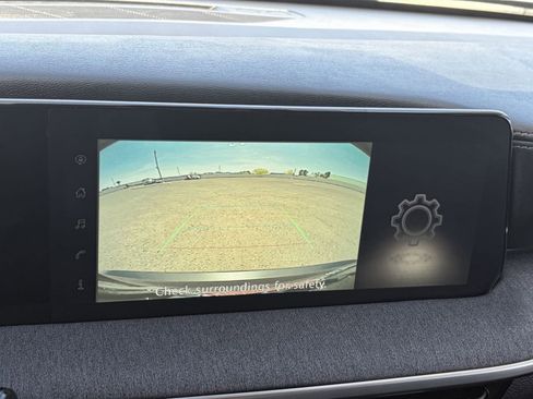 Used 2025 Nissan Kicks SV image 28