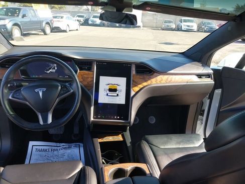 Used 2018 Tesla Model X 100D AWD/4WD image 18