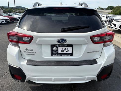 Used 2023 Subaru Crosstrek 2.0i Premium AWD/4WD image 6