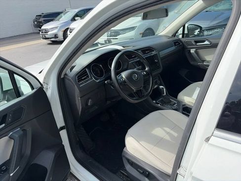 Used 2018 Volkswagen Tiguan S AWD/4WD image 9