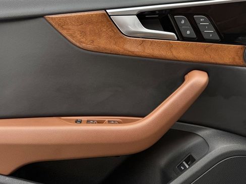 Used 2023 Audi A4 2.0T Premium w/ Convenience Package image 12