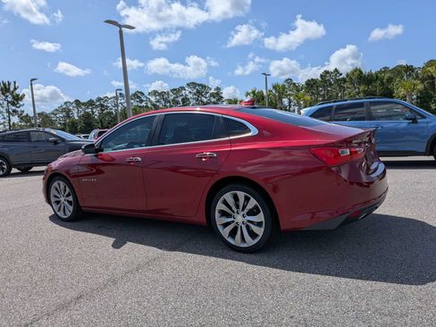 Used 2018 Chevrolet Malibu Premier w/ Premier Sun and Wheel Package FWD image 6