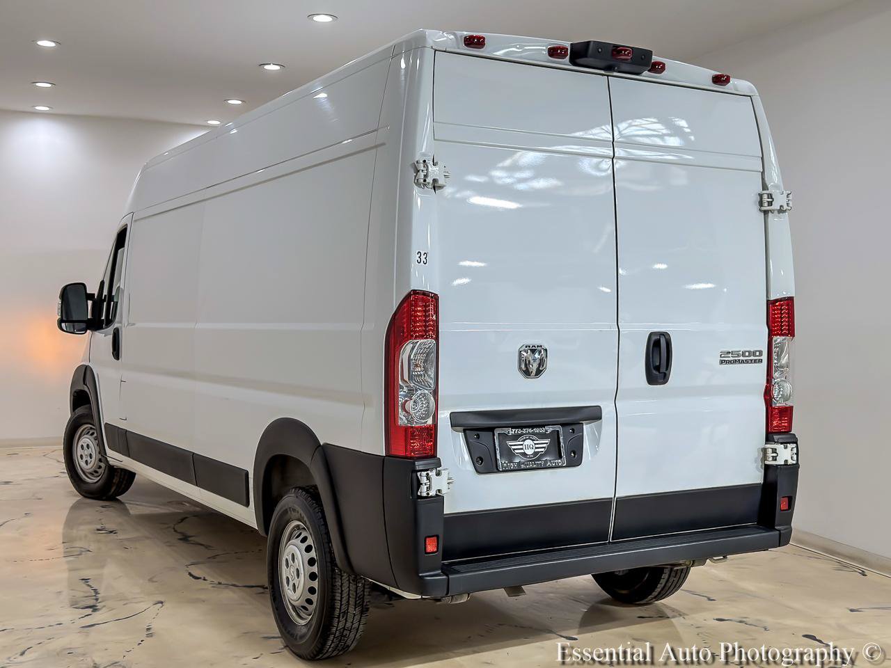Used 2024 RAM ProMaster 2500 w/ Convenience Group FWD image 6