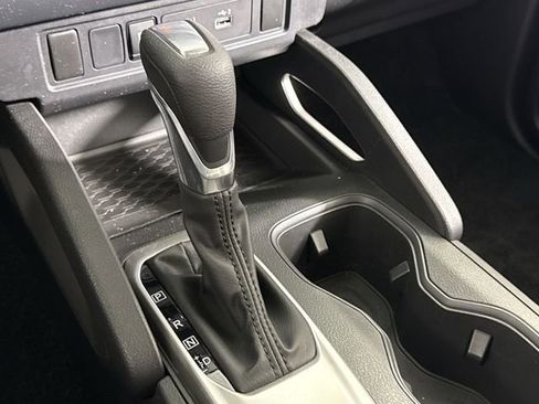 Used 2022 Nissan Frontier SV w/ Technology Package image 24