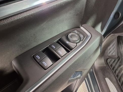 Used 2025 Chevrolet Silverado 1500 LT image 25