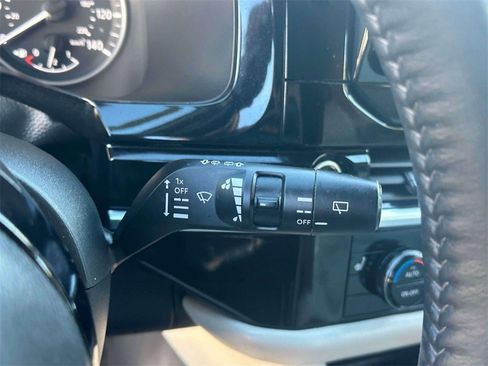 Certified 2024 Nissan Pathfinder SL image 25