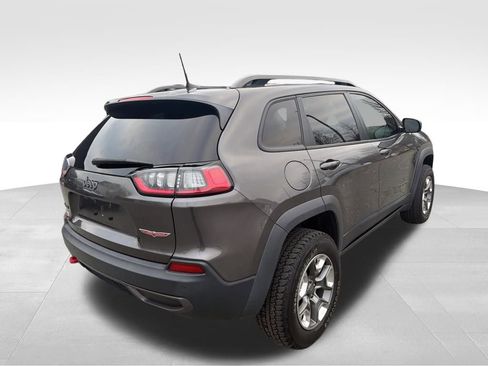 Used 2019 Jeep Cherokee Trailhawk image 5