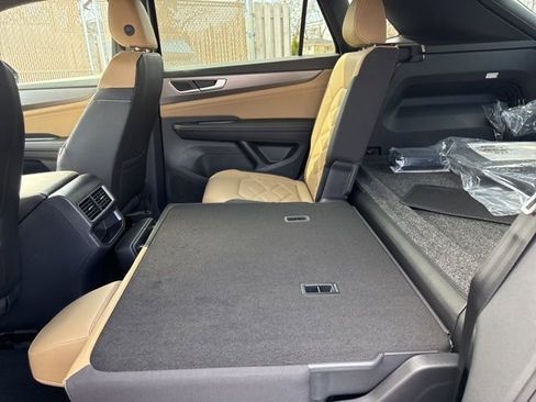 New 2026 Volkswagen Atlas Cross Sport SE AWD/4WD image 15