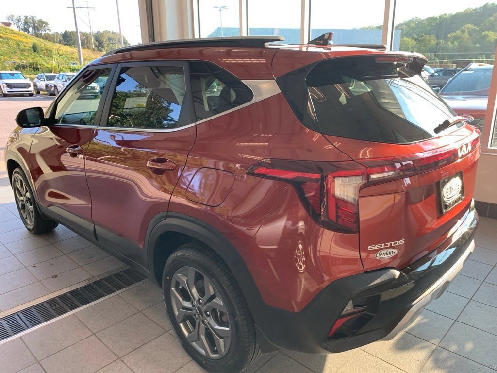 Used 2024 Kia Seltos S AWD/4WD image 13