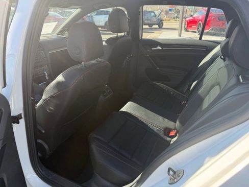 Used 2016 Volkswagen GTI SE image 28