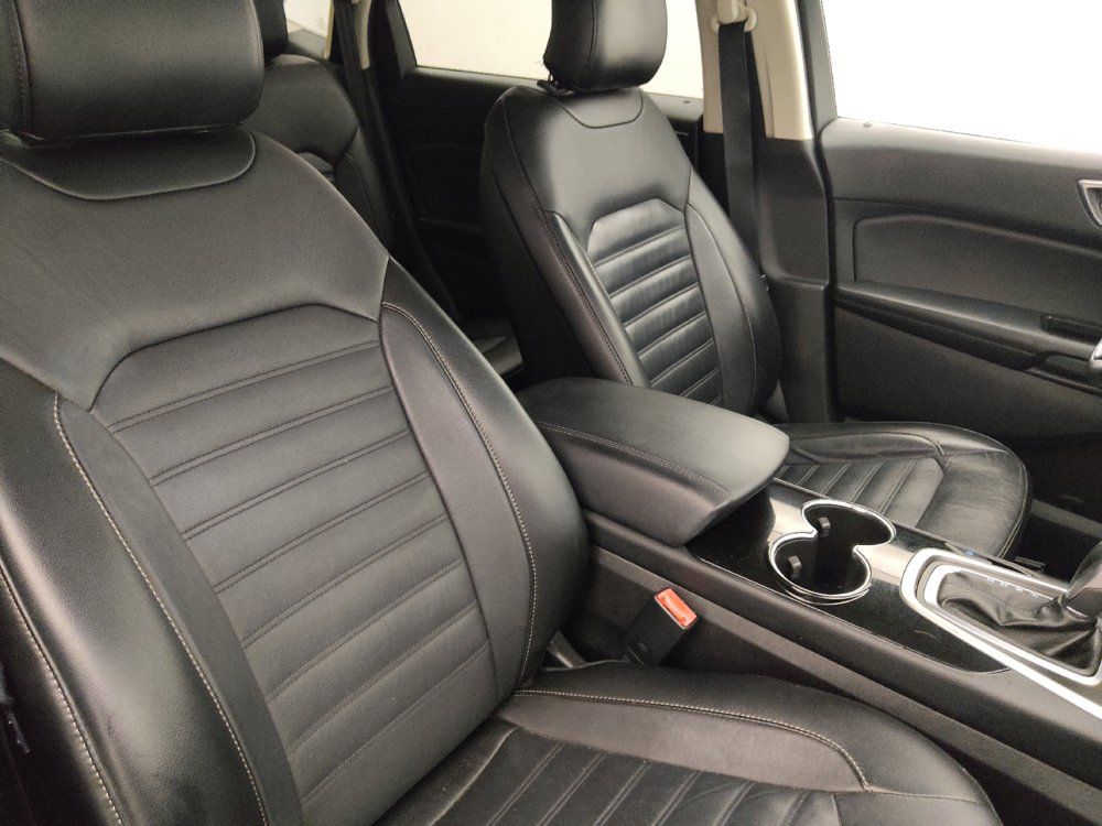 Used 2016 Ford Edge SEL w/ Equipment Group 201A AWD/4WD image 21