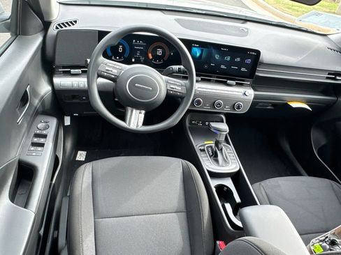 New 2026 Hyundai Kona SE image 13