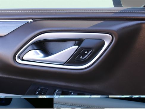 Used 2021 GMC Yukon SLT image 18