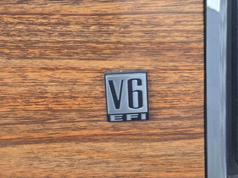 Used 1990 Dodge Grand Caravan LE image 23