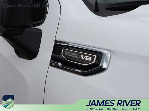 Used 2025 GMC Sierra 1500 SLT image 9