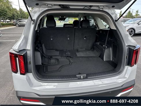 Certified 2026 Kia Sorento S FWD image 8