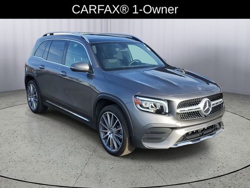 Used 2021 Mercedes-Benz GLB 250 4MATIC image 2