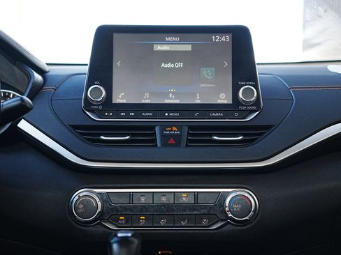 Used 2022 Nissan Altima 2.5 SR image 17