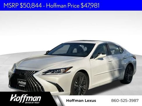 New 2025 Lexus ES 300h w/ Premium Package image 4