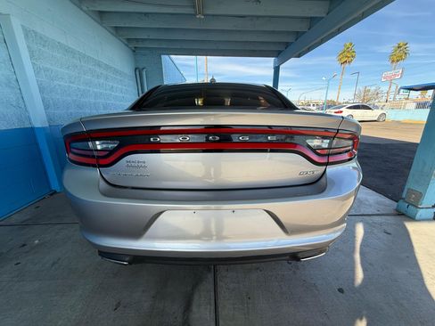 Used 2016 Dodge Charger SXT image 4