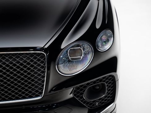 Used 2022 Bentley Bentayga Speed AWD/4WD image 11