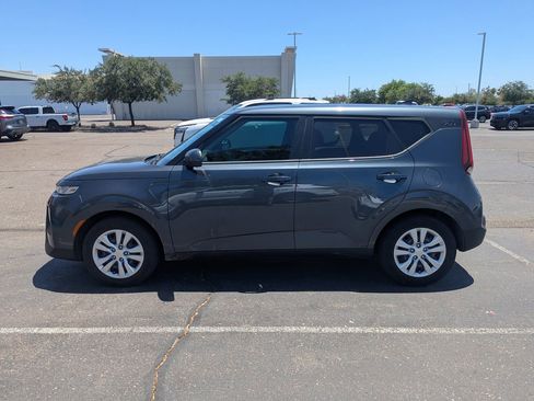 Used 2021 Kia Soul LX FWD image 9