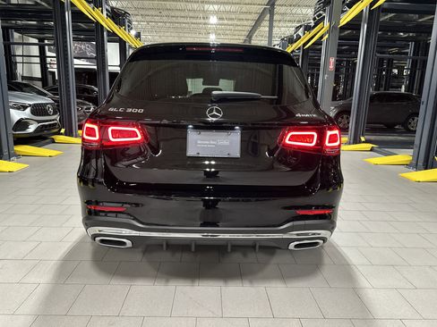Certified 2022 Mercedes-Benz GLC 300 4MATIC image 4