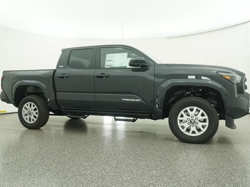 New 2025 Toyota Tacoma SR5 image 28