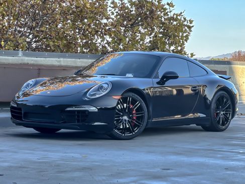 Used 2015 Porsche 911 Carrera S image 1