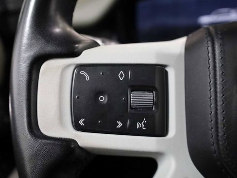 Used 2020 Land Rover Defender 110 SE image 25