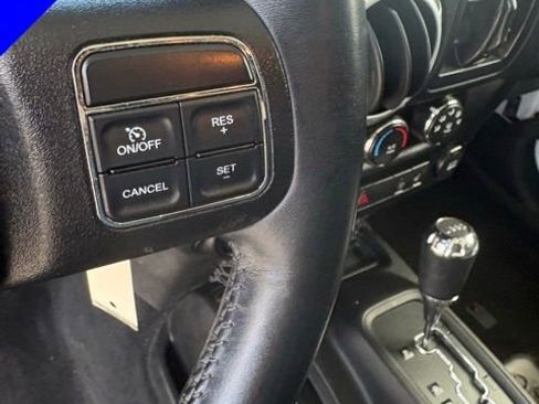 Used 2013 Jeep Wrangler Unlimited Sahara w/ Dual Top Group AWD/4WD image 15