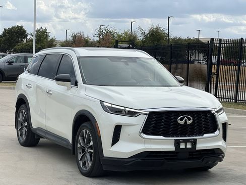 Used 2023 INFINITI QX60 Luxe w/ Cargo Package FWD image 1