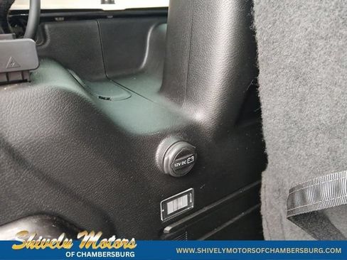 Used 2019 Jeep Wrangler Sport AWD/4WD image 10