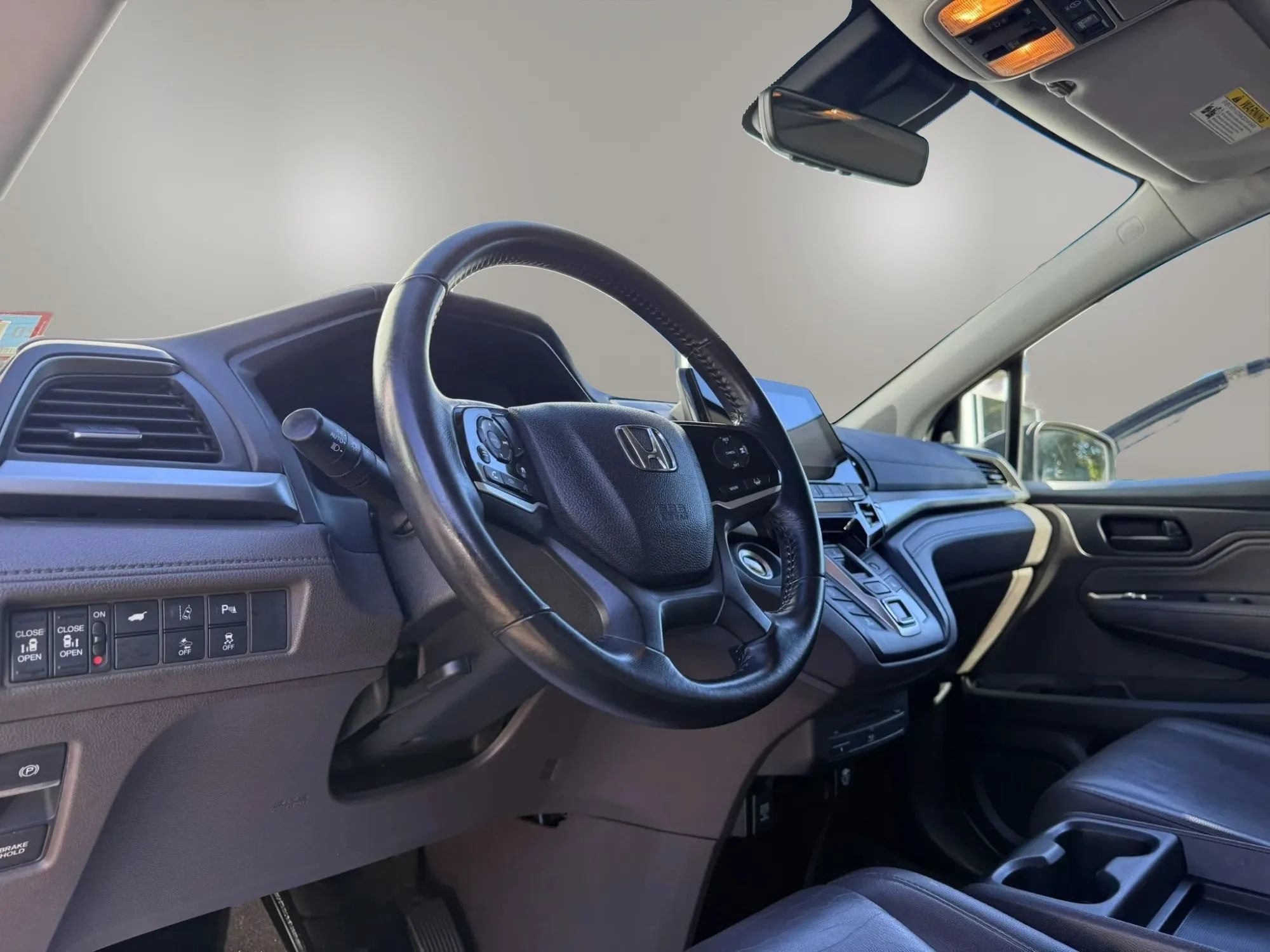 Used 2018 Honda Odyssey Touring image 18