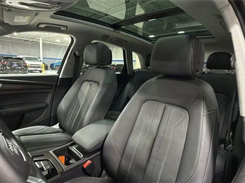 Used 2021 Audi Q5 2.0T Premium Plus w/ Premium Plus Package image 12