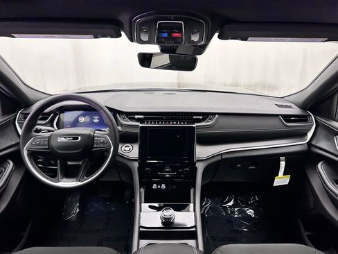 New 2025 Jeep Grand Cherokee Laredo X image 24